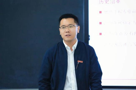 做爱三级片