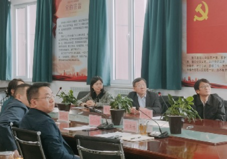 做爱三级片